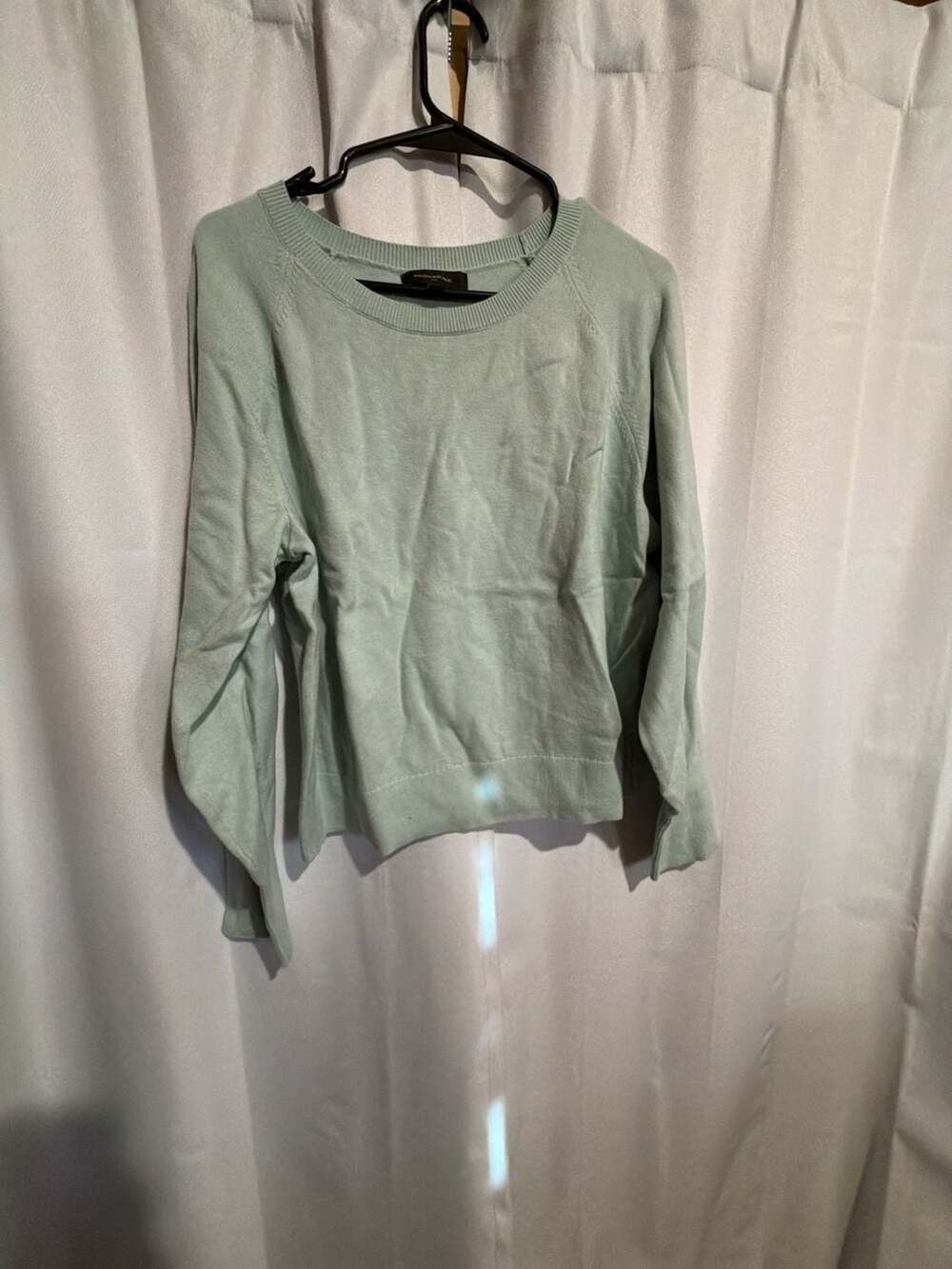 Banana Republic Women's Mint Green Crew Neck Long Sleeve Button Cuff Sweater Siz